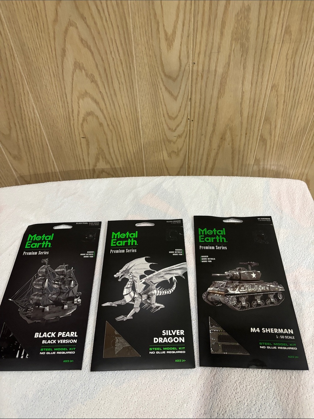 Metal earth black pearl Silver dragon  M4 Sherman brand new